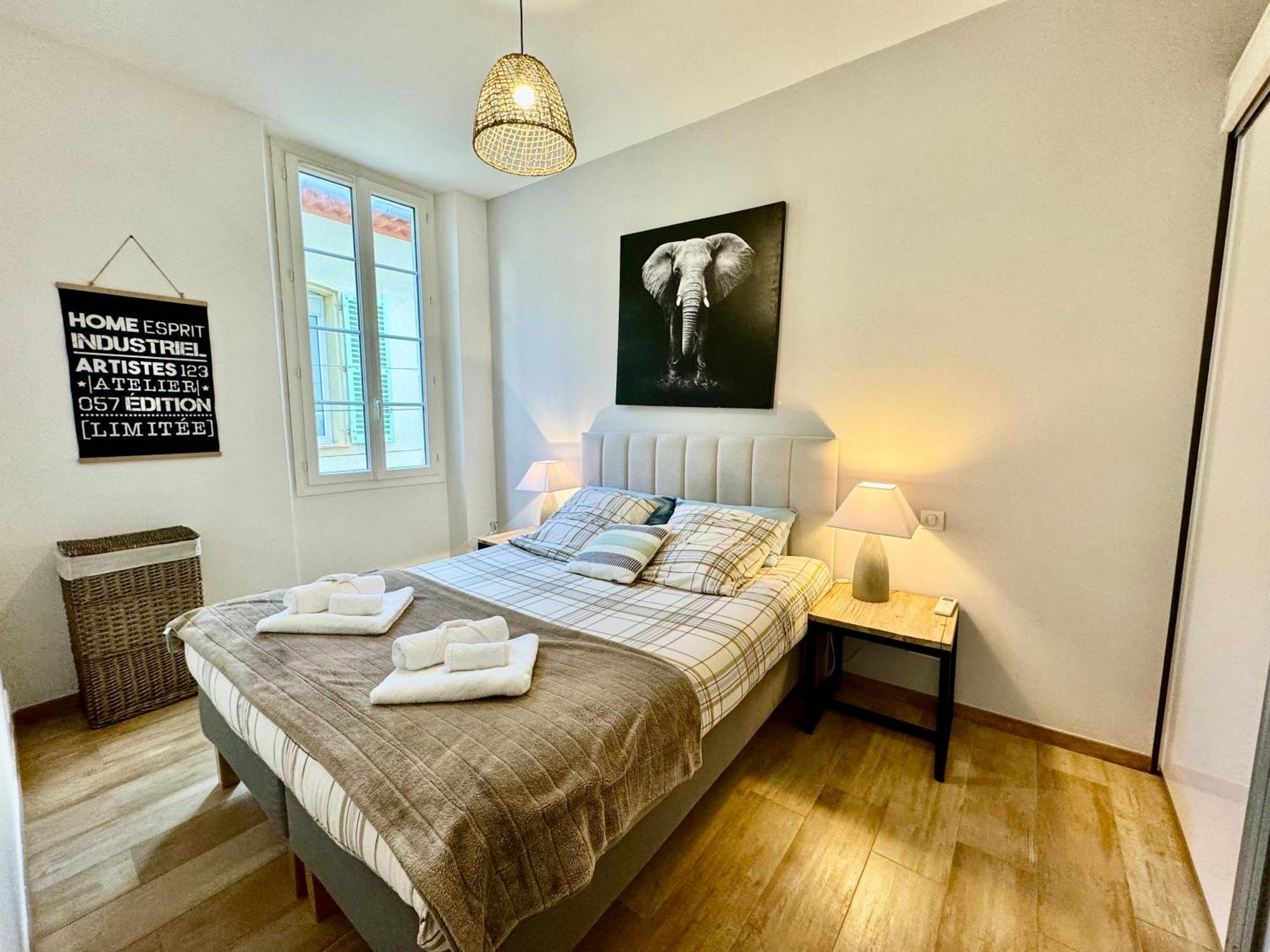 Appartements Climatises - Vieil أنتيب المظهر الخارجي الصورة